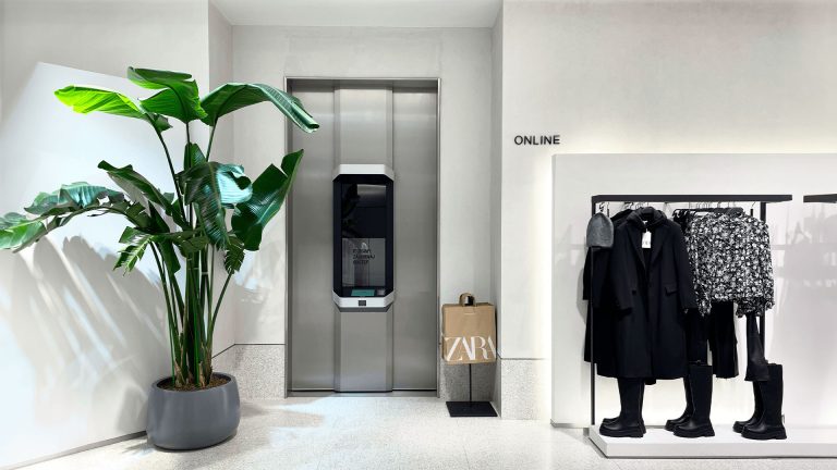 cleveron-402_inditex_zara